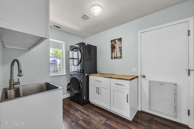 1778 Bougainvillea Drive, Minden, NV 89423