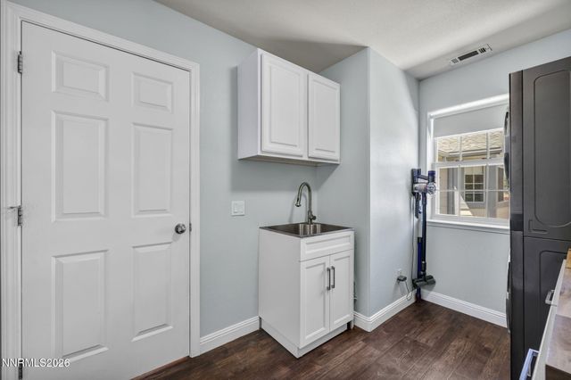 1778 Bougainvillea Drive, Minden, NV 89423