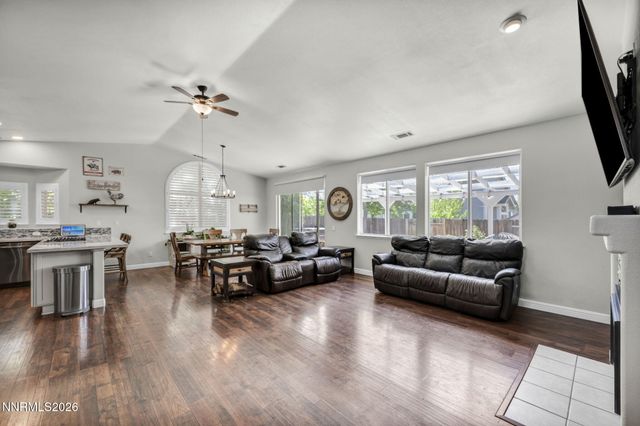 1778 Bougainvillea Drive, Minden, NV 89423