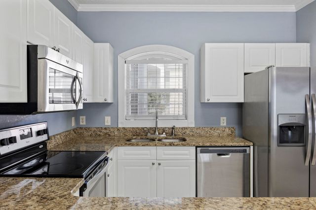 4856 Carnation Cir Apt 204, Myrtle Beach, SC 29577