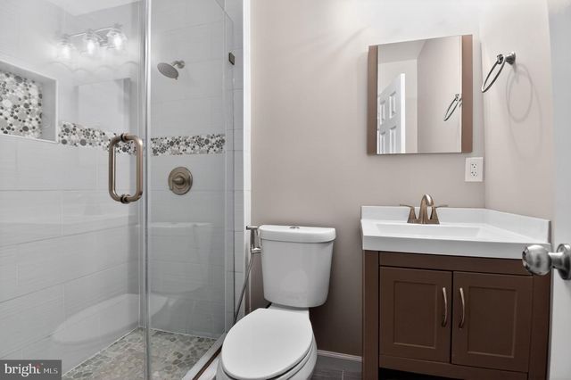 1819 ANDERSON RD, Falls Church, VA 22043