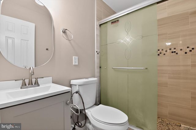 1819 ANDERSON RD, Falls Church, VA 22043