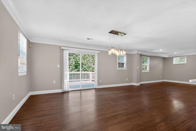 1819 ANDERSON RD, Falls Church, VA 22043