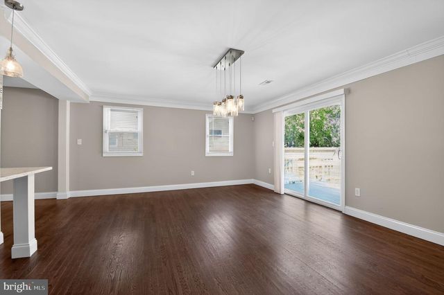 1819 ANDERSON RD, Falls Church, VA 22043