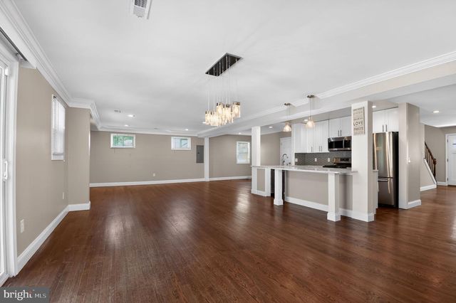 1819 ANDERSON RD, Falls Church, VA 22043