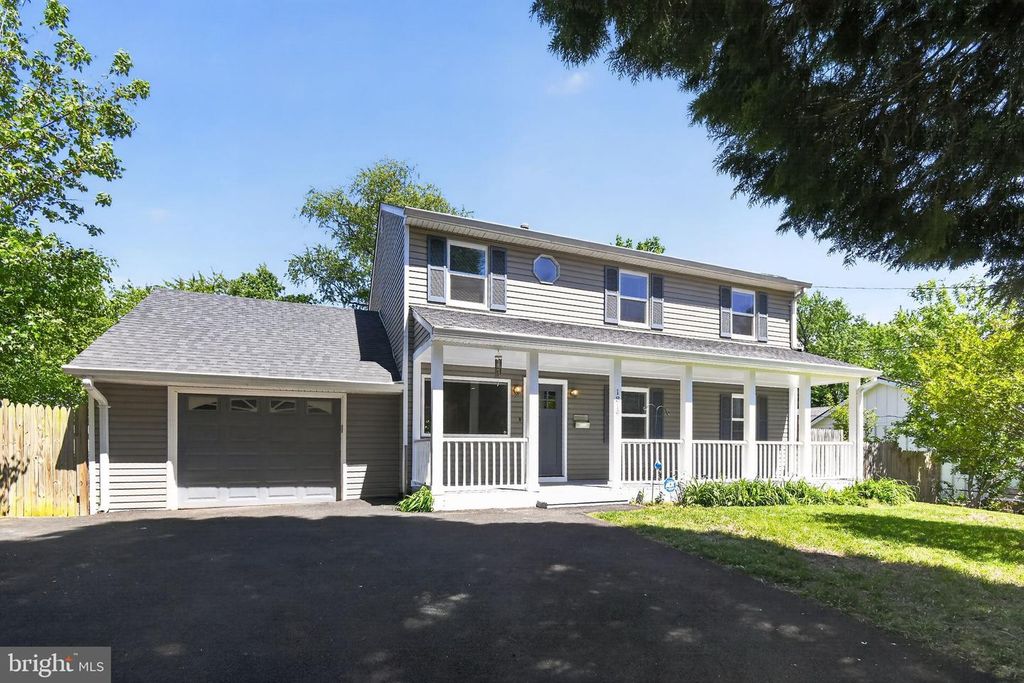 1819 ANDERSON RD, Falls Church, VA 22043