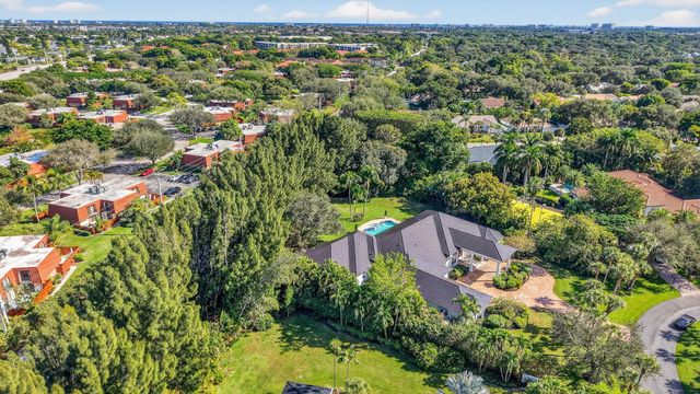 16164 Bridlewood Circle, Delray Beach, FL 33445