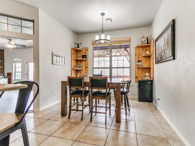 10801 NW 118th Place, Yukon, OK 73099