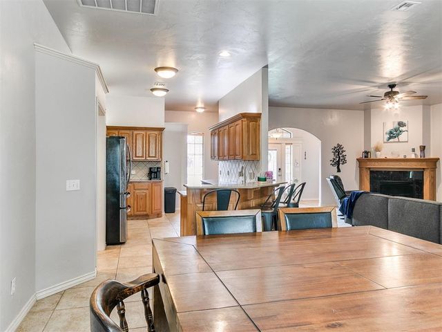 10801 NW 118th Place, Yukon, OK 73099