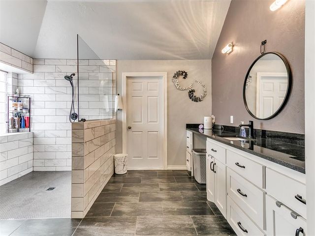 10801 NW 118th Place, Yukon, OK 73099