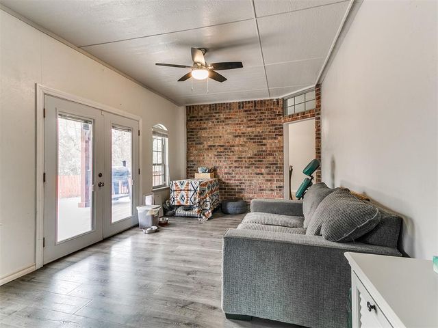 10801 NW 118th Place, Yukon, OK 73099