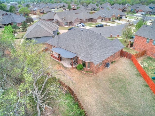 10801 NW 118th Place, Yukon, OK 73099