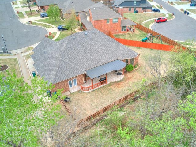 10801 NW 118th Place, Yukon, OK 73099