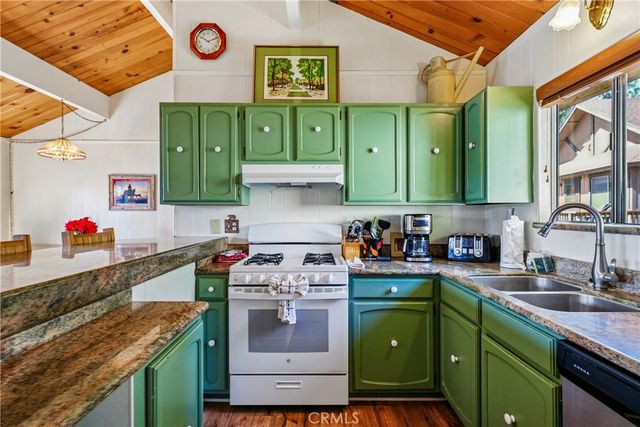 701 Cove, Big Bear Lake, CA 92315