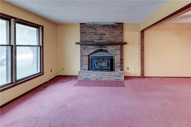 14831 Crystal Drive, Excelsior Springs, MO 64024