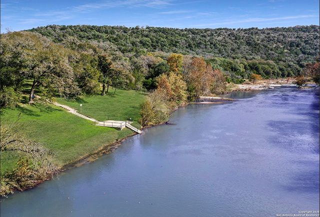 1014 Bridlewood, New Braunfels, TX 78132