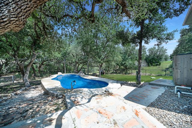 1014 Bridlewood, New Braunfels, TX 78132