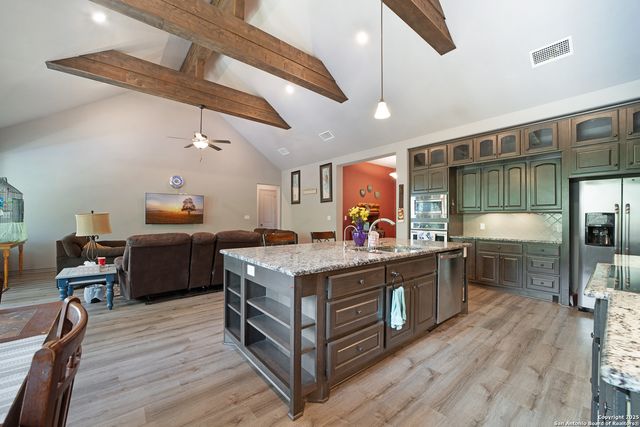 1014 Bridlewood, New Braunfels, TX 78132