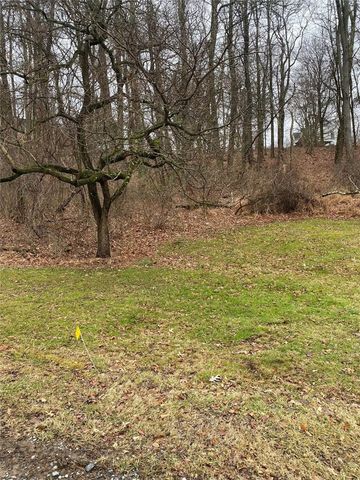 000 Woodham Rd, Sewickley, PA 15143