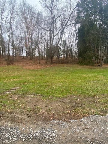 000 Woodham Rd, Sewickley, PA 15143