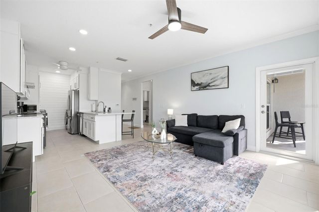 210 3RD STREET W 8305, Bradenton, FL 34205