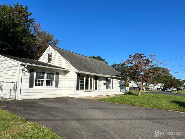 3 Stiles Road, Edison, NJ 08817