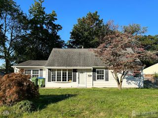3 Stiles Road, Edison, NJ 08817