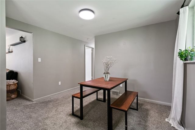 105 EDIES WAY, Ross Twp, PA 15229