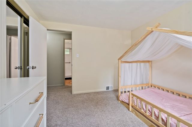 105 EDIES WAY, Ross Twp, PA 15229