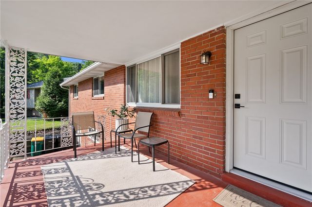 105 EDIES WAY, Ross Twp, PA 15229