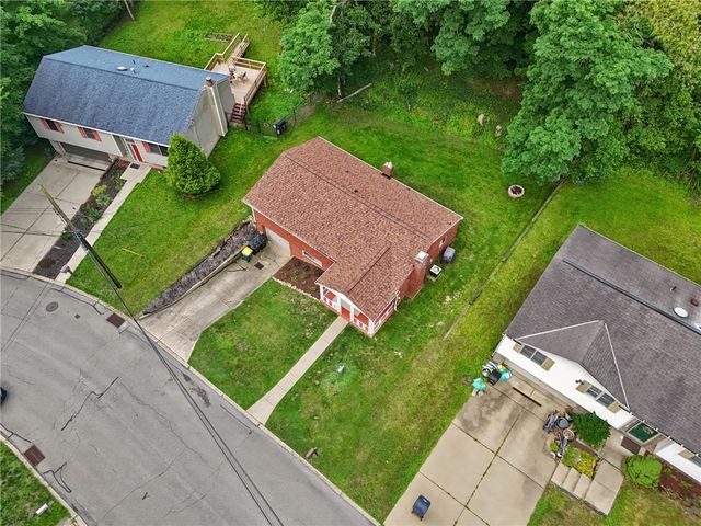 105 EDIES WAY, Ross Twp, PA 15229