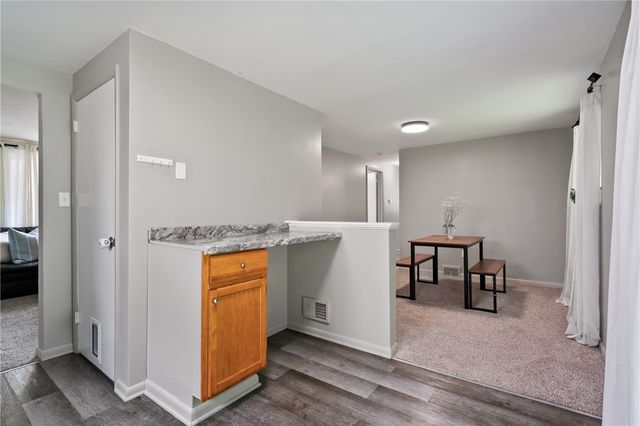 105 EDIES WAY, Ross Twp, PA 15229