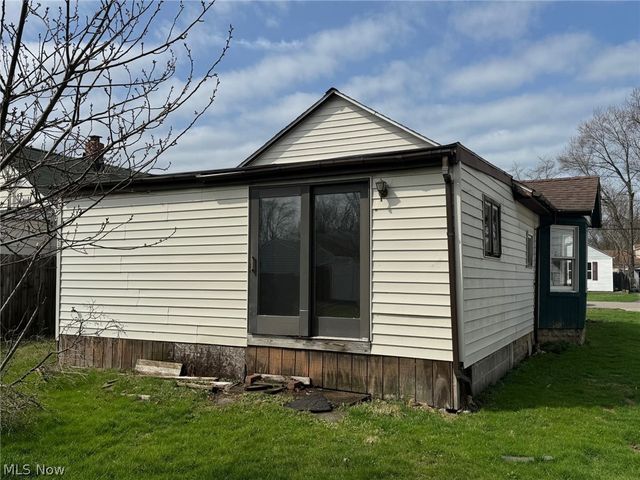 1231 E 346th Street, Eastlake, OH 44095