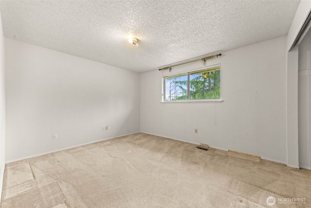 4508 Military Road E, Tacoma, WA 98446