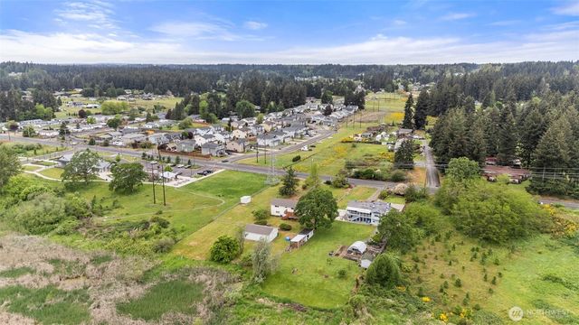 4508 Military Road E, Tacoma, WA 98446