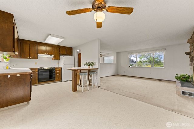 4508 Military Road E, Tacoma, WA 98446