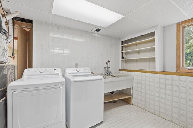 11796 Akron Avenue, Inver Grove Heights, MN 55077