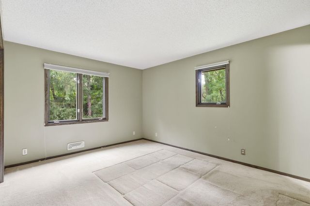 11796 Akron Avenue, Inver Grove Heights, MN 55077
