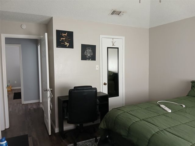 5002 Prairieview Court S, Arlington, TX 76017