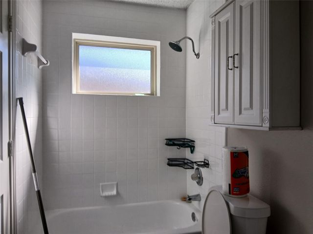 5002 Prairieview Court S, Arlington, TX 76017