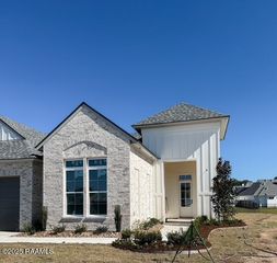 110 Bruges Lane, Youngsville, LA 70592