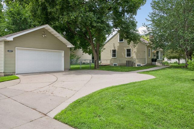 4957 Florida Avenue N, Crystal, MN 55428