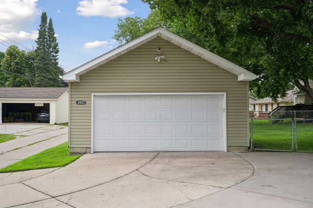 4957 Florida Avenue N, Crystal, MN 55428