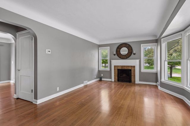4957 Florida Avenue N, Crystal, MN 55428