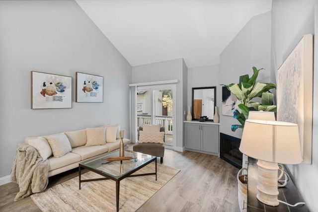 2207 Summereve Court, San Jose, CA 95122