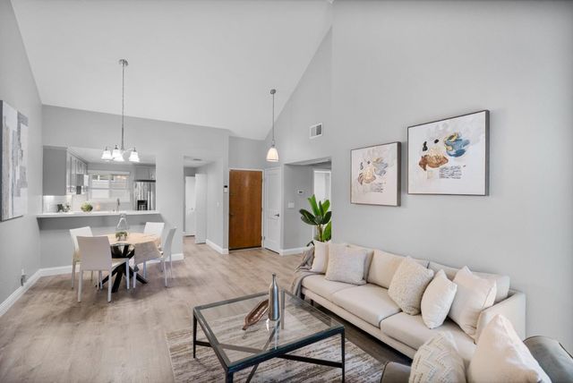2207 Summereve Court, San Jose, CA 95122