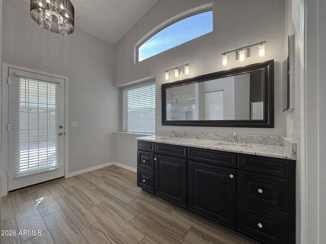 6491 W WAHALLA Lane, Glendale, AZ 85308