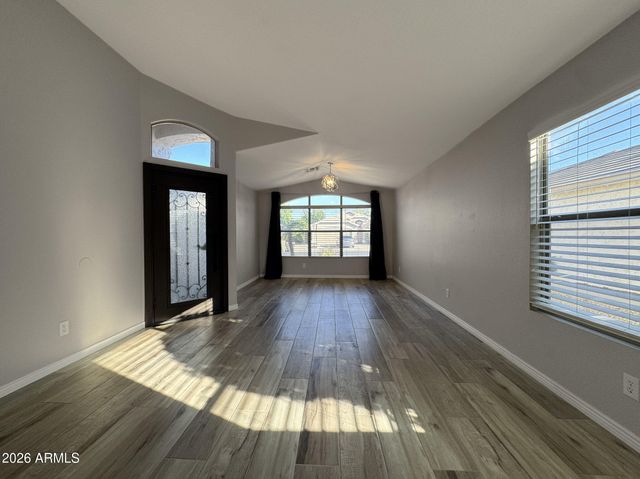 6491 W WAHALLA Lane, Glendale, AZ 85308