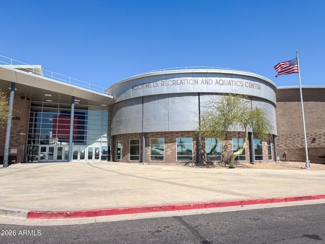 6491 W WAHALLA Lane, Glendale, AZ 85308