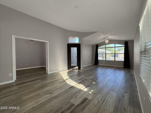 6491 W WAHALLA Lane, Glendale, AZ 85308